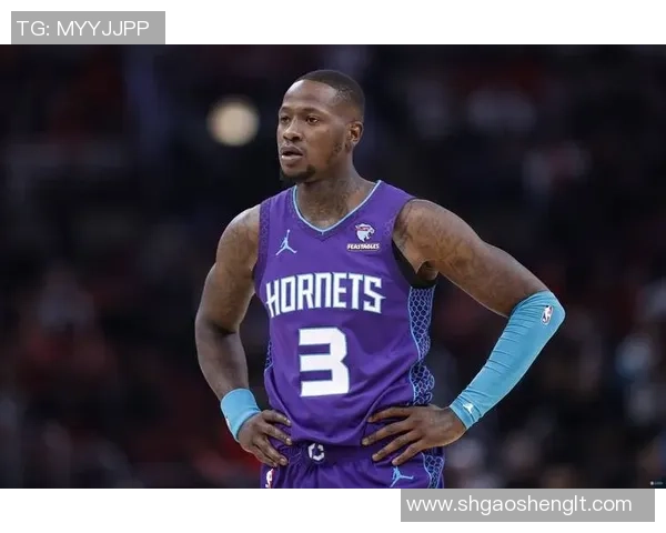 特里罗齐尔的篮球之路:从新秀到全能控卫的华丽蜕变 特里罗齐尔的篮球之路:从新秀到全能控卫的华丽蜕变