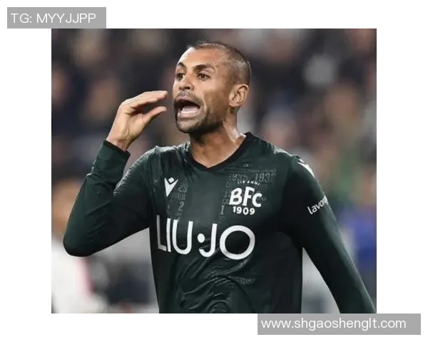 达尼洛在足球场上的传奇之路与不屈精神的完美结合